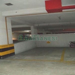 Box com 15m², no bairro Centro em Caxias do Sul para Alugar