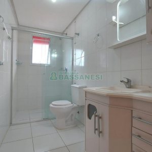 Apartamento com 60m², 1 dormitório, 1 vaga, no bairro Lourdes em Caxias do Sul para Alugar