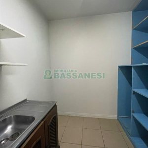 Loja com 252m², 11 vagas, no bairro Lourdes em Caxias do Sul para Alugar ou Comprar