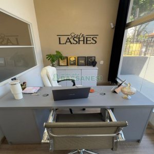 Loja Mobiliada com 298m², 1 vaga, no bairro Centro em Caxias do Sul para Comprar