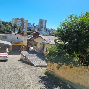 Predio com 500m², no bairro São Leopoldo em Caxias do Sul para Comprar