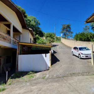 Predio com 500m², no bairro São Leopoldo em Caxias do Sul para Comprar