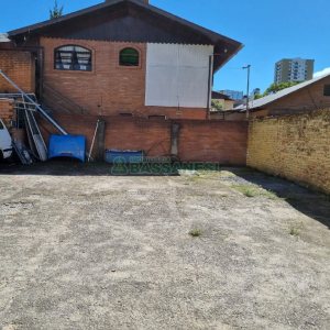 Predio com 500m², no bairro São Leopoldo em Caxias do Sul para Comprar