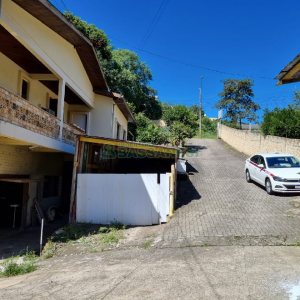 Predio com 500m², no bairro São Leopoldo em Caxias do Sul para Comprar