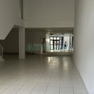 Loja com 300m², no bairro Centro em Caxias do Sul para Alugar