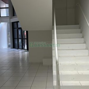 Loja com 300m², no bairro Centro em Caxias do Sul para Alugar