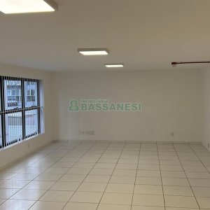 Loja com 300m², no bairro Centro em Caxias do Sul para Alugar