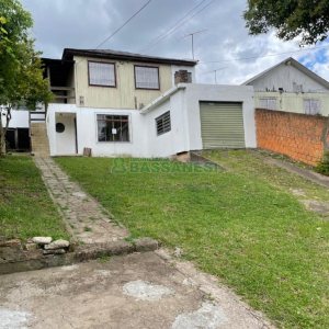 Casa com 160m², 2 dormitórios, 1 vaga, no bairro Rio Branco em Caxias do Sul para Comprar