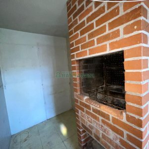 Casa com 160m², 2 dormitórios, 1 vaga, no bairro Rio Branco em Caxias do Sul para Comprar
