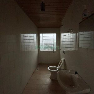 Casa com 160m², 2 dormitórios, 1 vaga, no bairro Rio Branco em Caxias do Sul para Comprar