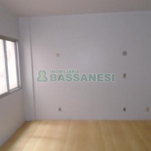 Sala com 30m², no bairro Centro em Caxias do Sul para Alugar