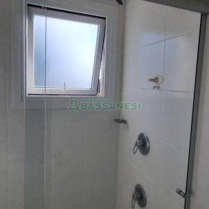 Apartamento com 110m², 3 dormitórios, 2 vagas, no bairro Lourdes em Caxias do Sul para Alugar ou Comprar