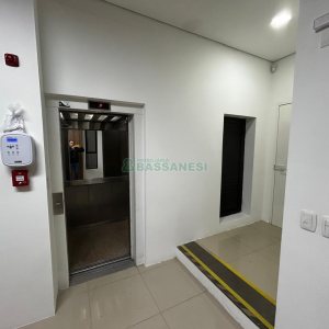 Predio com 1200m², 9 vagas, no bairro Centro em Caxias do Sul para Alugar