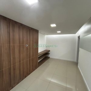 Predio com 1200m², 9 vagas, no bairro Centro em Caxias do Sul para Alugar