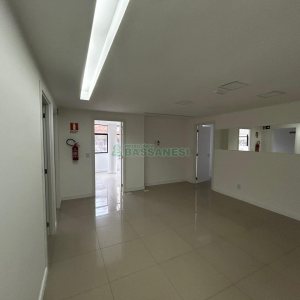 Predio com 1200m², 9 vagas, no bairro Centro em Caxias do Sul para Alugar