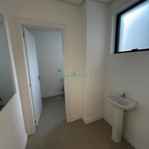 Predio com 1200m², 9 vagas, no bairro Centro em Caxias do Sul para Alugar