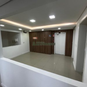 Predio com 1200m², 9 vagas, no bairro Centro em Caxias do Sul para Alugar