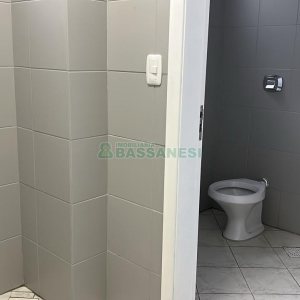 Predio com 1200m², 9 vagas, no bairro Centro em Caxias do Sul para Alugar