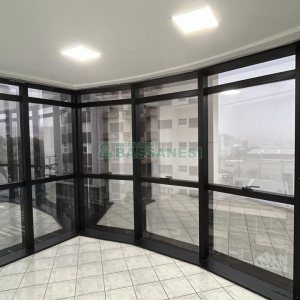 Predio com 1200m², 9 vagas, no bairro Centro em Caxias do Sul para Alugar