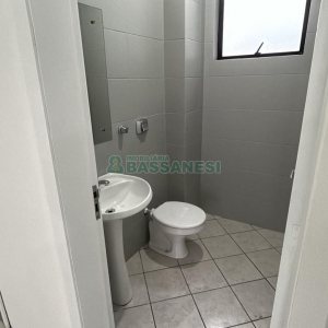 Predio com 1200m², 9 vagas, no bairro Centro em Caxias do Sul para Alugar