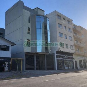 Predio com 1200m², 9 vagas, no bairro Centro em Caxias do Sul para Alugar