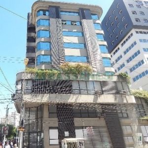 Sala com 110m², no bairro Centro em Caxias do Sul para Alugar