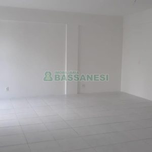 Sala com 43m², no bairro Centro em Caxias do Sul para Alugar