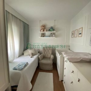 Apartamento com 117m², 3 dormitórios, 2 vagas, no bairro Centro em Caxias do Sul para Comprar