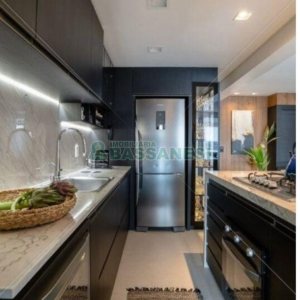 Apartamento com 117m², 3 dormitórios, 2 vagas, no bairro Centro em Caxias do Sul para Comprar