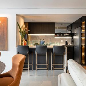 Apartamento com 117m², 3 dormitórios, 2 vagas, no bairro Centro em Caxias do Sul para Comprar