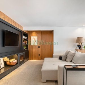 Apartamento com 117m², 3 dormitórios, 2 vagas, no bairro Centro em Caxias do Sul para Comprar