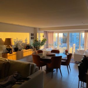 Apartamento com 117m², 3 dormitórios, 2 vagas, no bairro Centro em Caxias do Sul para Comprar