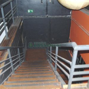 Loja com 675m², no bairro São Pelegrino em Caxias do Sul para Alugar