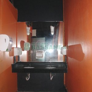 Loja com 675m², no bairro São Pelegrino em Caxias do Sul para Alugar