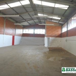 Pavilhão com 248m², no bairro Interlagos em Caxias do Sul para Alugar