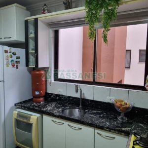 Apartamento com 85m², 2 dormitórios, 1 vaga, no bairro Centro em Caxias do Sul para Comprar
