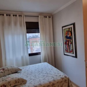 Apartamento com 85m², 2 dormitórios, 1 vaga, no bairro Centro em Caxias do Sul para Comprar