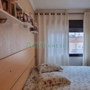 Apartamento com 85m², 2 dormitórios, 1 vaga, no bairro Centro em Caxias do Sul para Comprar