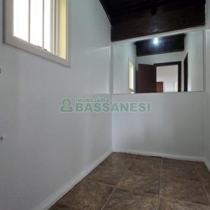 Casa com 265m², 4 dormitórios, 2 vagas, no bairro Sanvitto em Caxias do Sul para Comprar