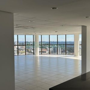 Sala com 380m², 2 vagas, no bairro Sanvitto em Caxias do Sul para Alugar ou Comprar