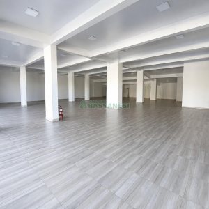 Loja com 410m², no bairro Floresta em Caxias do Sul para Alugar