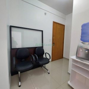 Sala Mobiliada com 38m², no bairro Centro em Caxias do Sul para Alugar