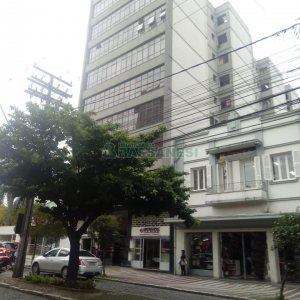 Sala Mobiliada com 38m², no bairro Centro em Caxias do Sul para Alugar
