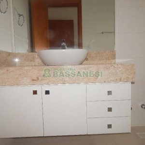 Apartamento com 93m², 2 dormitórios, 2 vagas, no bairro Villagio Iguatemi em Caxias do Sul para Alugar