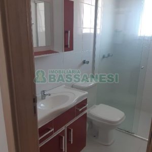 Apartamento com 37m², 1 dormitório, 1 vaga, no bairro Petrópolis em Caxias do Sul para Alugar