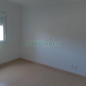 Apartamento com 37m², 1 dormitório, 1 vaga, no bairro Petrópolis em Caxias do Sul para Alugar