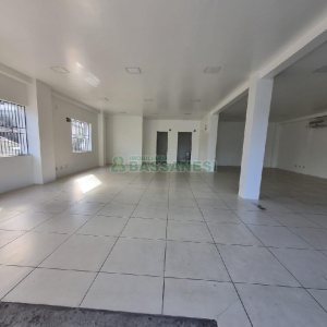Loja com 154m², no bairro Cruzeiro em Caxias do Sul para Alugar