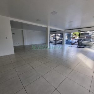 Loja com 154m², no bairro Cruzeiro em Caxias do Sul para Alugar