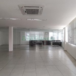 Sala com 207m², no bairro Floresta em Caxias do Sul para Alugar
