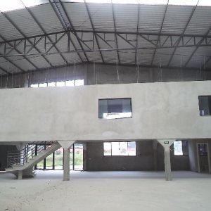 Pavilhão com 678m², no bairro Ana Rech em Caxias do Sul para Alugar